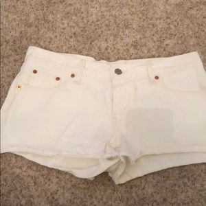 Levi short shorts